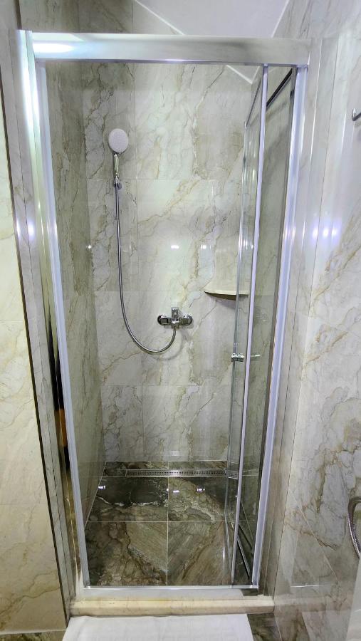 Apartments Maxi Katic แฮร์เซ็ก-โนวี ภายนอก รูปภาพ