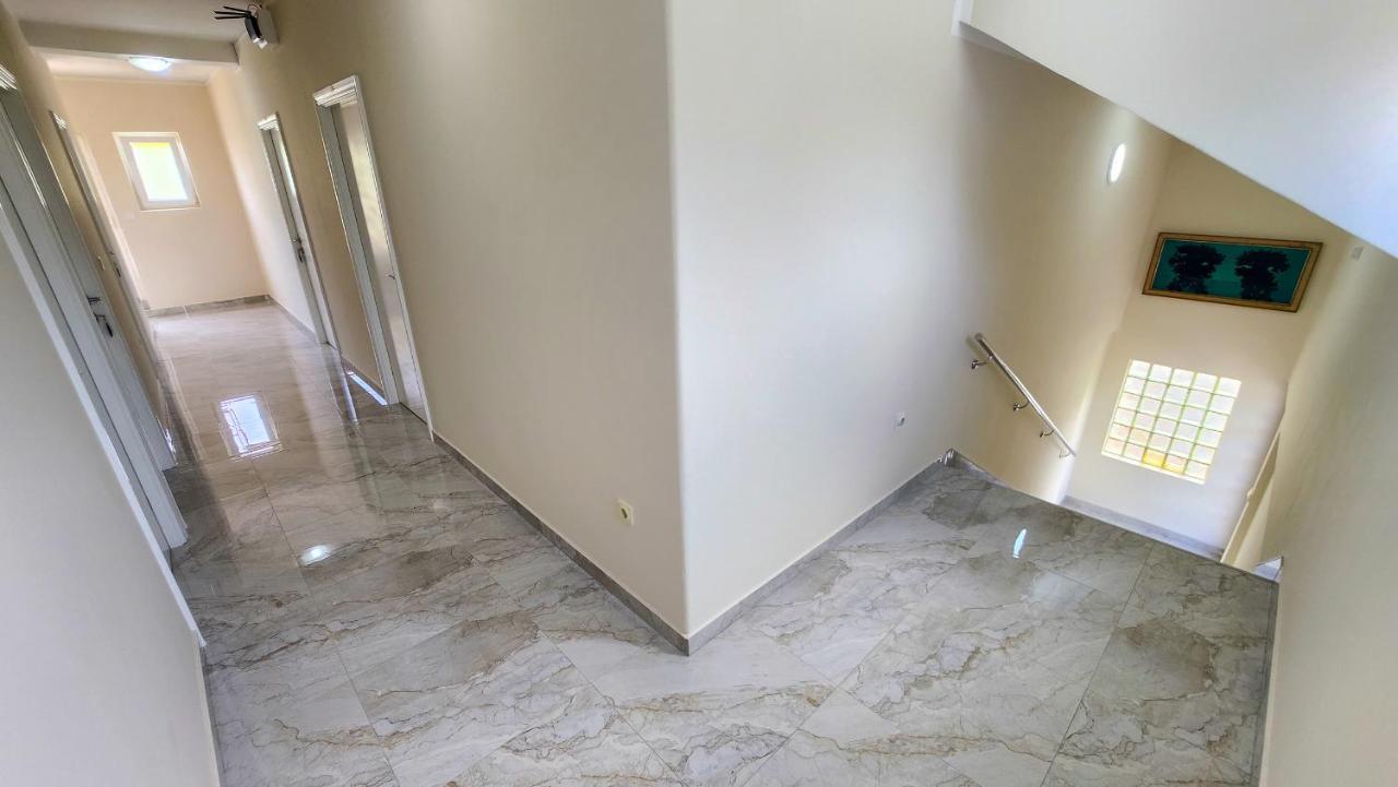 Apartments Maxi Katic แฮร์เซ็ก-โนวี ภายนอก รูปภาพ