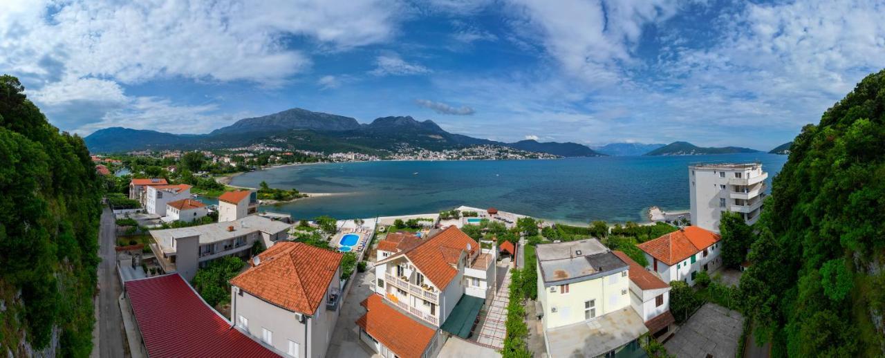 Apartments Maxi Katic แฮร์เซ็ก-โนวี ภายนอก รูปภาพ