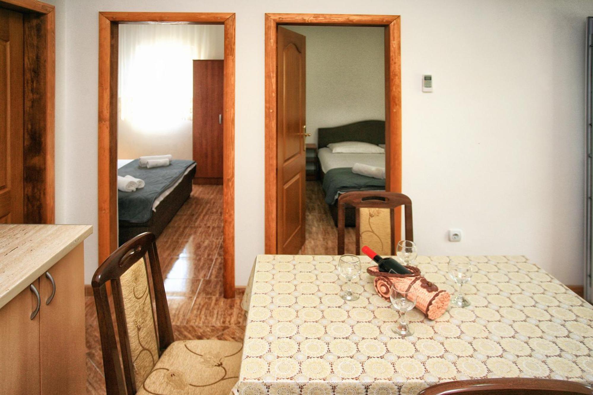 Apartments Maxi Katic แฮร์เซ็ก-โนวี ภายนอก รูปภาพ